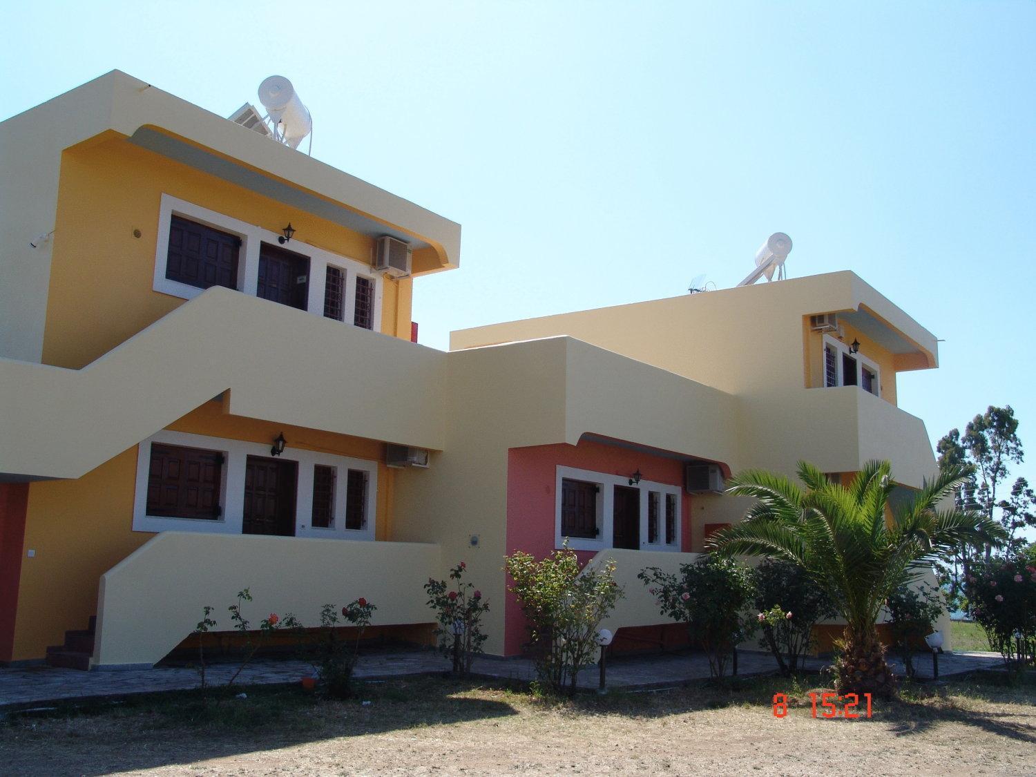 Terpsichore Apartments Kyparissia Bagian luar foto
